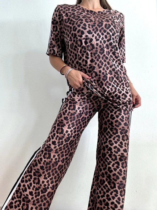 Black Line Leopard Top