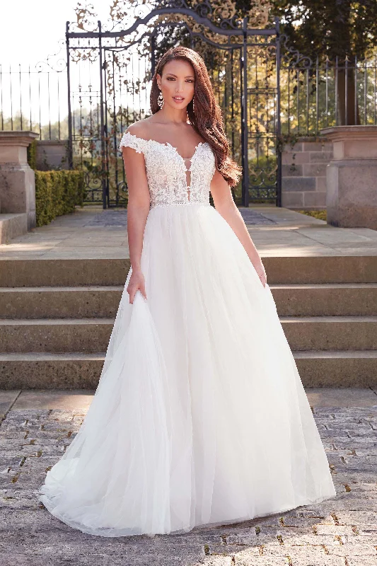 *NEW* Gorgeous Romantic Tulle & Lace Off the Shoulder Gown -  #44341