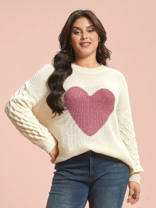 Round Neck Heart Cable Knit Pullover